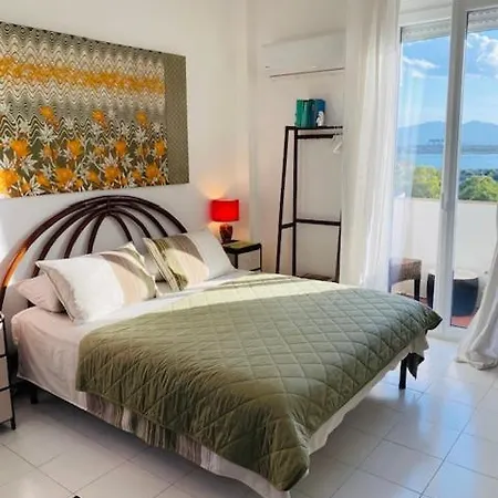 Livart 招待所 卡利亚里