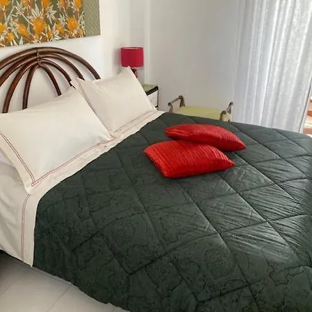 Livart Guest house 3*